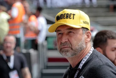 bone vai de bet augusto melo